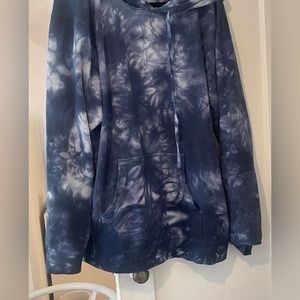 Tillys tie-dye sweatshirt